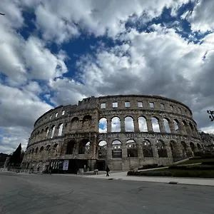 Domus Nostrae-pula Apartament Pula