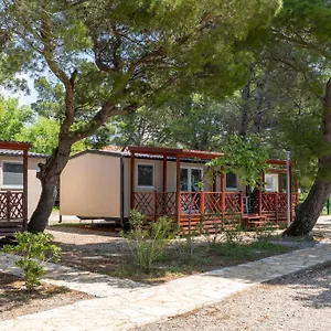 Vakantiepark Paklenica, Starigrad Paklenica